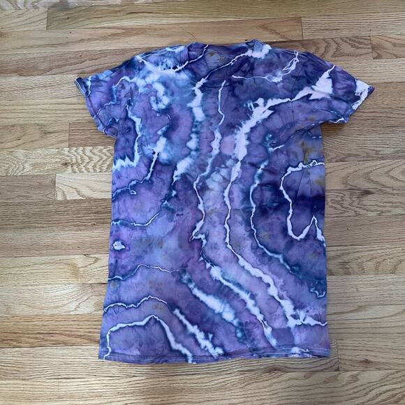 handmade tie dyed unisex tshirt purple blue geode S - Picture 2 of 7